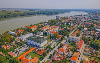 Hırvatistan 'daki eski kentin Vukovar hava manzarası