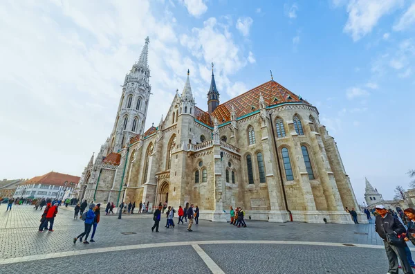 Budapest promenade in front of the Saint Matthias Church — стоковое фото