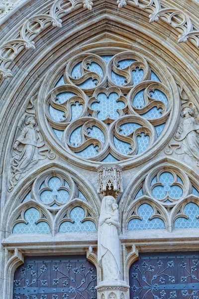 Boedapest Matthias Kerk Gotische architectonische details — Stockfoto