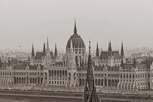 Budapest city Hungarian Parliament Building aerial view — Stockfoto