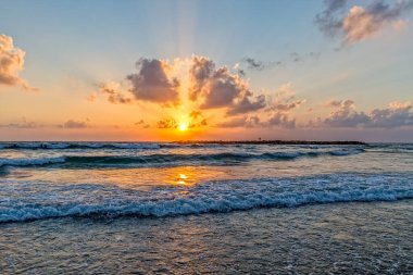 Akdeniz gün batımı