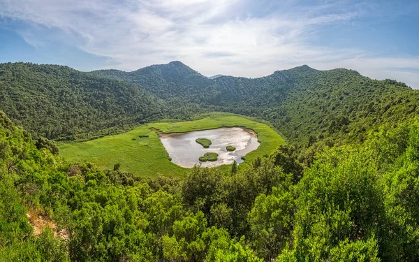 Mljet adası küçük göl — Stok fotoğraf