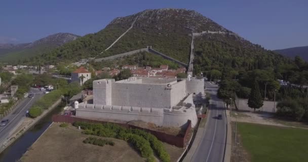 Aerial View Veliki Kastio Fortress Old Center Ston Croatia — ストック動画