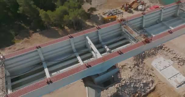 Ston Kroatien April 2022 Baustelle Der Stahlbrücke Über Die Bucht — Stockvideo