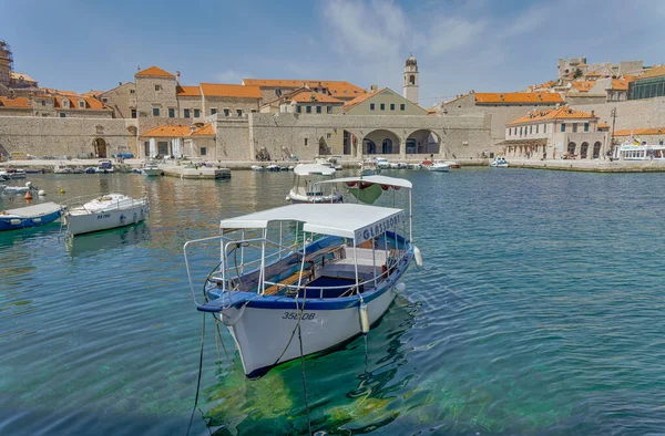 Dubrovnik Croatia April 2022 Old Town Harbor Atmosphere Local Small — Stock Photo, Image