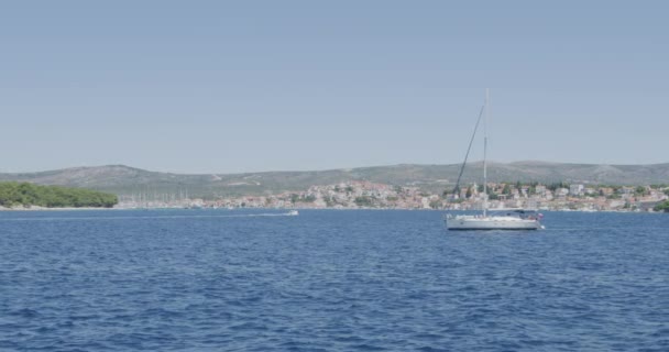 Vue Depuis Bateau Pêche Navigue Depuis Port Petite Colonie Dalmate — Video