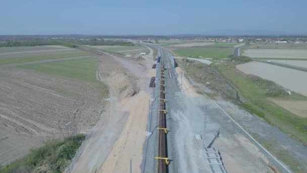 Vue Aérienne Nouvelle Construction Ferroviaire Train Transporte Des Rails Sur — Video
