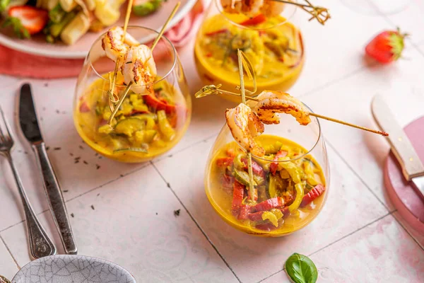 Panang Curry Med Räkor Serveras Glasögonen Thailändsk Mat — Stockfoto