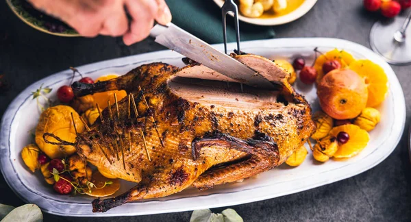 Christmas Roast Duck Served Festive Table — Stock Photo, Image