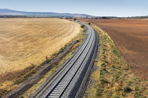 Spoorweg op een land-kant — Stockfoto
