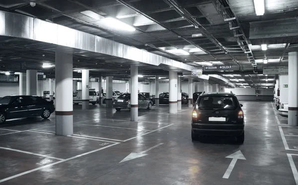 Underground parking garage — Stock Photo, Image