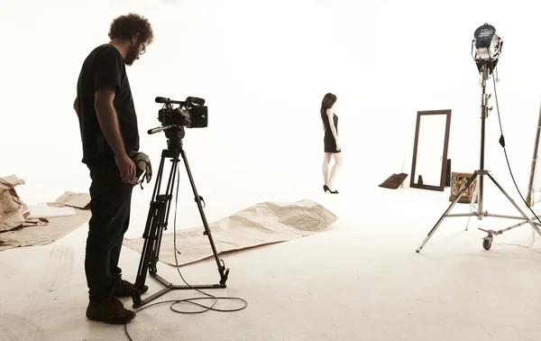 kamera operatörü ile set stüdyo