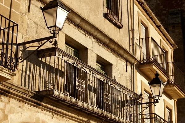 Düşük açılı çekim balkon — Stok fotoğraf