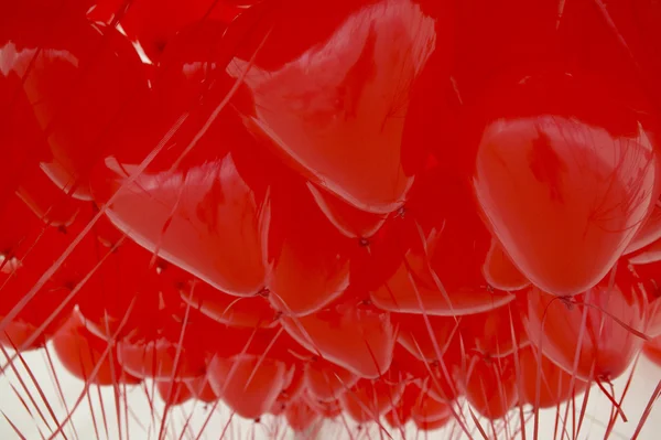 Ballons coeur rouge — Photo