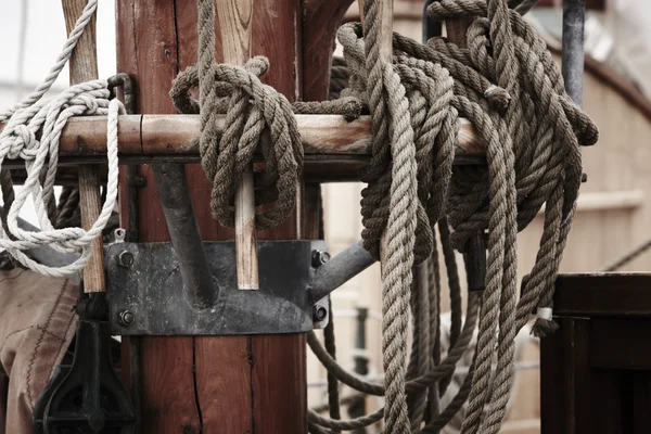 Segelfartyget Detaljer mast och linor — Stockfoto