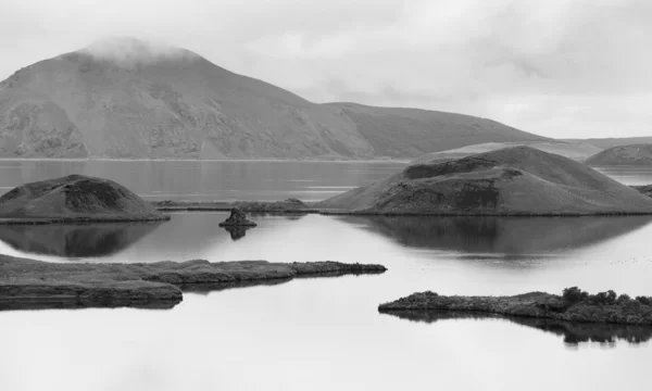 Iceland. Myvatn. Lake and lava formations. — Stock Photo, Image