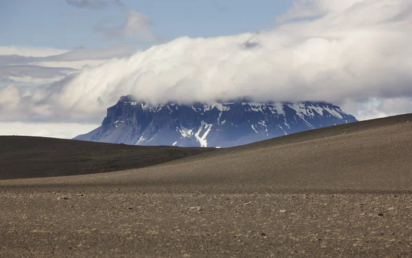 Szczyt herdubreid w Islandii — Zdjęcie stockowe