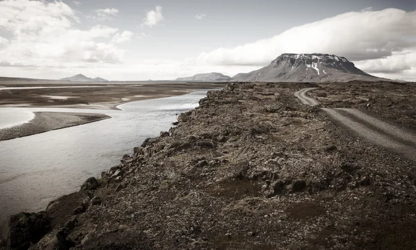 Montagne Herdubreid en Islande — Photo