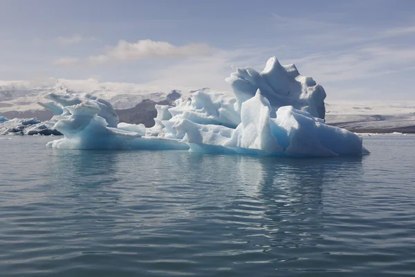 Icebergs y lago en Islandia — Foto de Stock