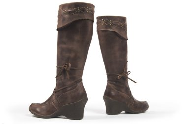 Beyaz arka plan üzerinde izole kadın deri çizme