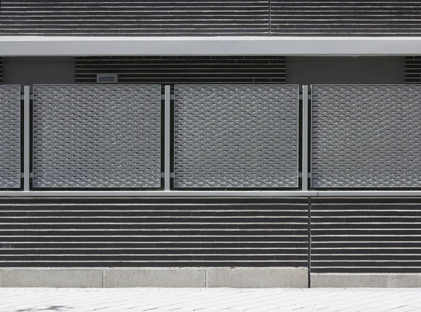 Moderne helle Aluminiumfassade — Stockfoto