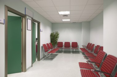 Klinik Merkezi cerrahi alan ve Odalar bekleyen