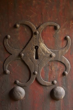 antika kilit. metal ve ahşap.