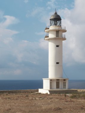 latarnia morska w formentera morzem