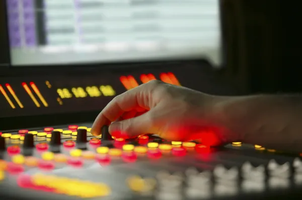 Pano tablo denetimleri ile karıştırma.