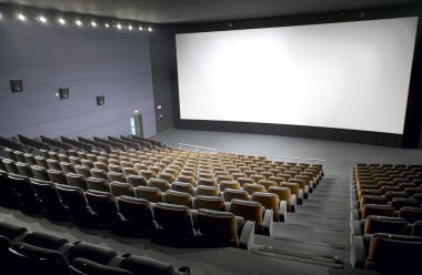 Modern Sinema iç koltuklar ve ekran
