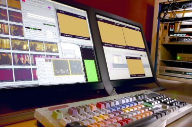 konsol düzenleme. ayarlama ve elektronik ekipman