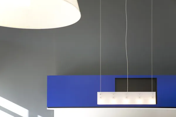 Moderne interieur in grijs Toon met lamp — Stockfoto