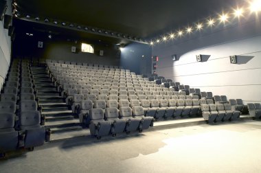 sinema iç ışıkları ve projektör kabin