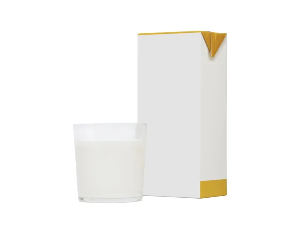 Glas Milch und Milchverpackung — Stockfoto