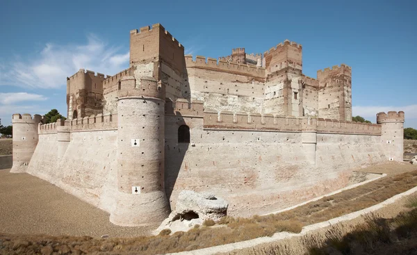 Antik ortaçağ kalesi. Ortaçağ. Medina del campo. İspanya — Stok fotoğraf