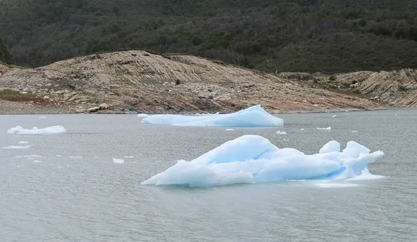 Ghiacciaio Perito Moreno in Patagonia. Blocchi di ghiaccio — Foto Stock
