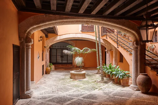 Traditioneller Mallorquinischer Innenhof Palma Mallorca Balearen Spanien — Stockfoto