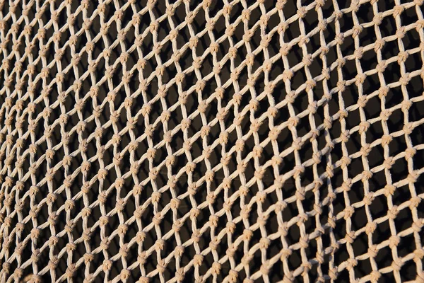 黒い背景の下で網を釣り 海兵隊 — ストック写真