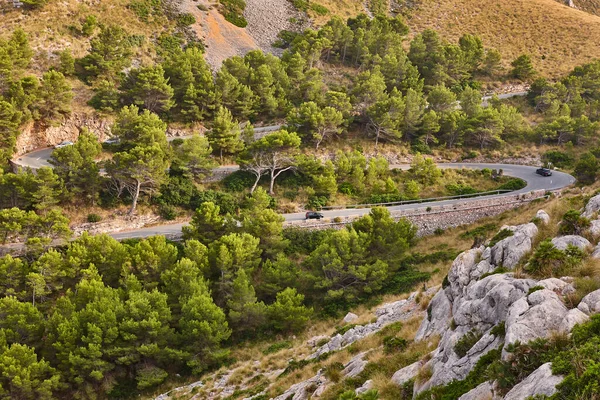 ถนนคดเค ยวท งดงามในเกาะ Balearic Mallorca สเปน — ภาพถ่ายสต็อก