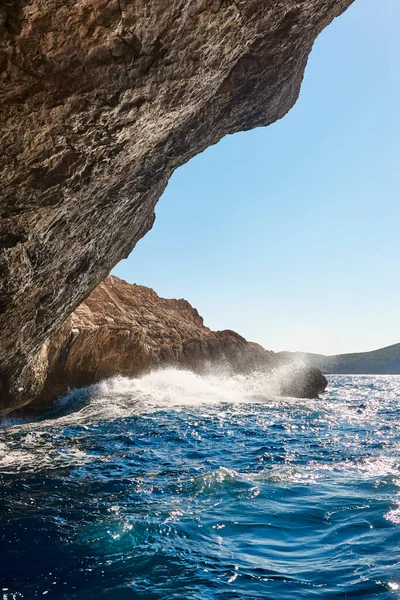 Skaliste Wybrzeże Wyspie Cabrera Cueva Azul Wyspy Balearów Hiszpania — Zdjęcie stockowe