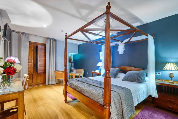 Classic Hotel Bedroom Interior Comfortable Elegant Suite Decoration — Stock Photo, Image