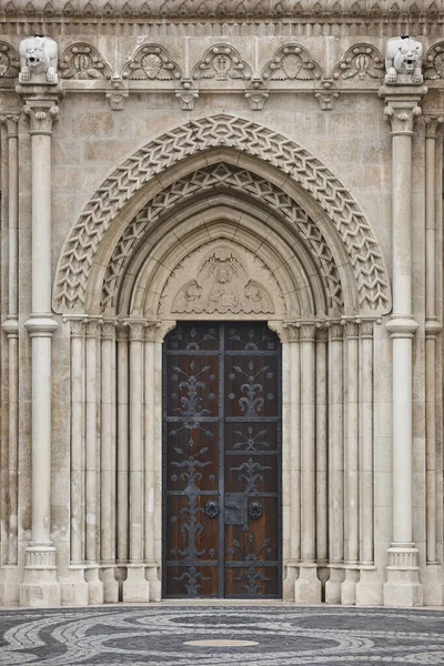 Fachada Arco Catedral Neogotica San Matías Budapest Hungría — Foto de Stock