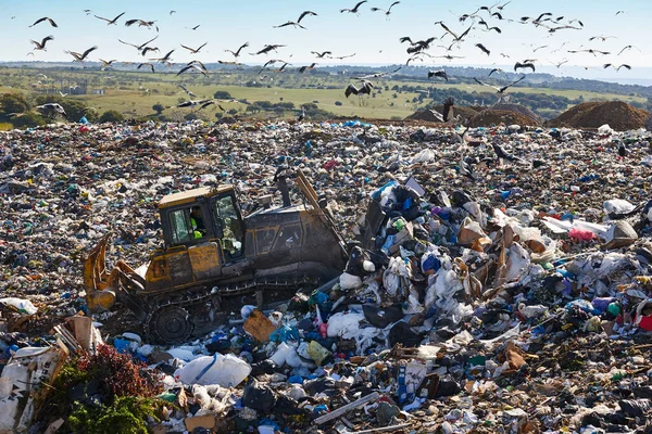 Heavy Machinery Shredding Garbage Open Air Landfill Waste — Stock fotografie