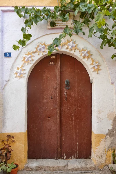 Antique Greek Colored Doors Mustafapasa Village Cappadocia Turkey — Stock fotografie