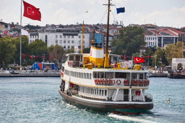 İstanbul Boğazı 'nda. Kadıköy Limanı. Asya tarafı, Türkiye