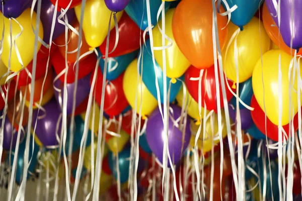 birçok balon