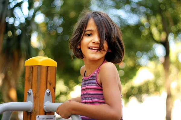 Ragazzina sorridente — Foto Stock