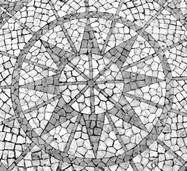 Mosaic in a Portuguese sidewalk — Stock Photo, Image