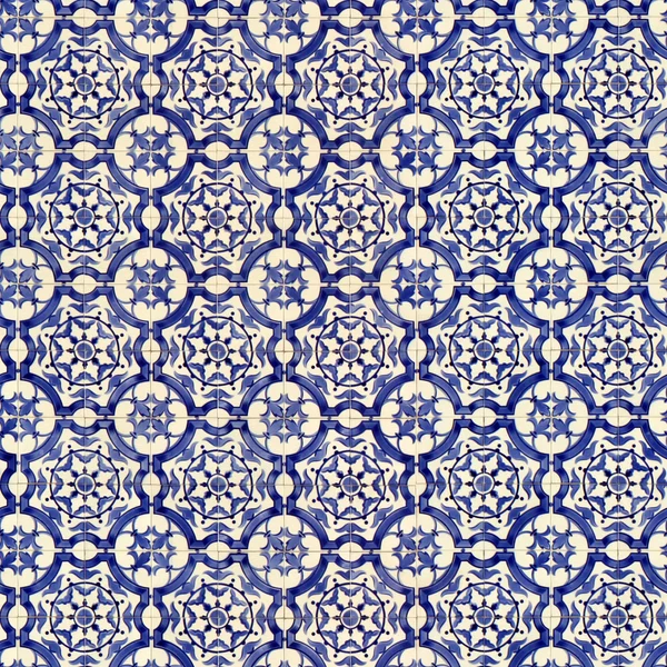 Seamless tile pattern of ancient ceramic tiles — Stock Photo, Image