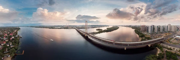 Blick Auf Die Pivdenny Brücke Kiew Ukraine Hintergrund Des Wunderschönen — Stockfoto